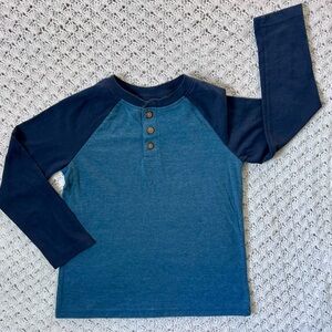 🤩 3 for 15 💲 Jumping Beans long sleeve colorblock Henley tee Size 6